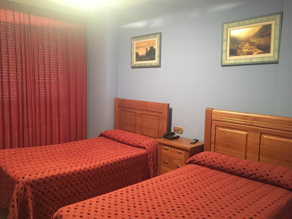El Ancla Otel Ponferrada Oda fotoğraf